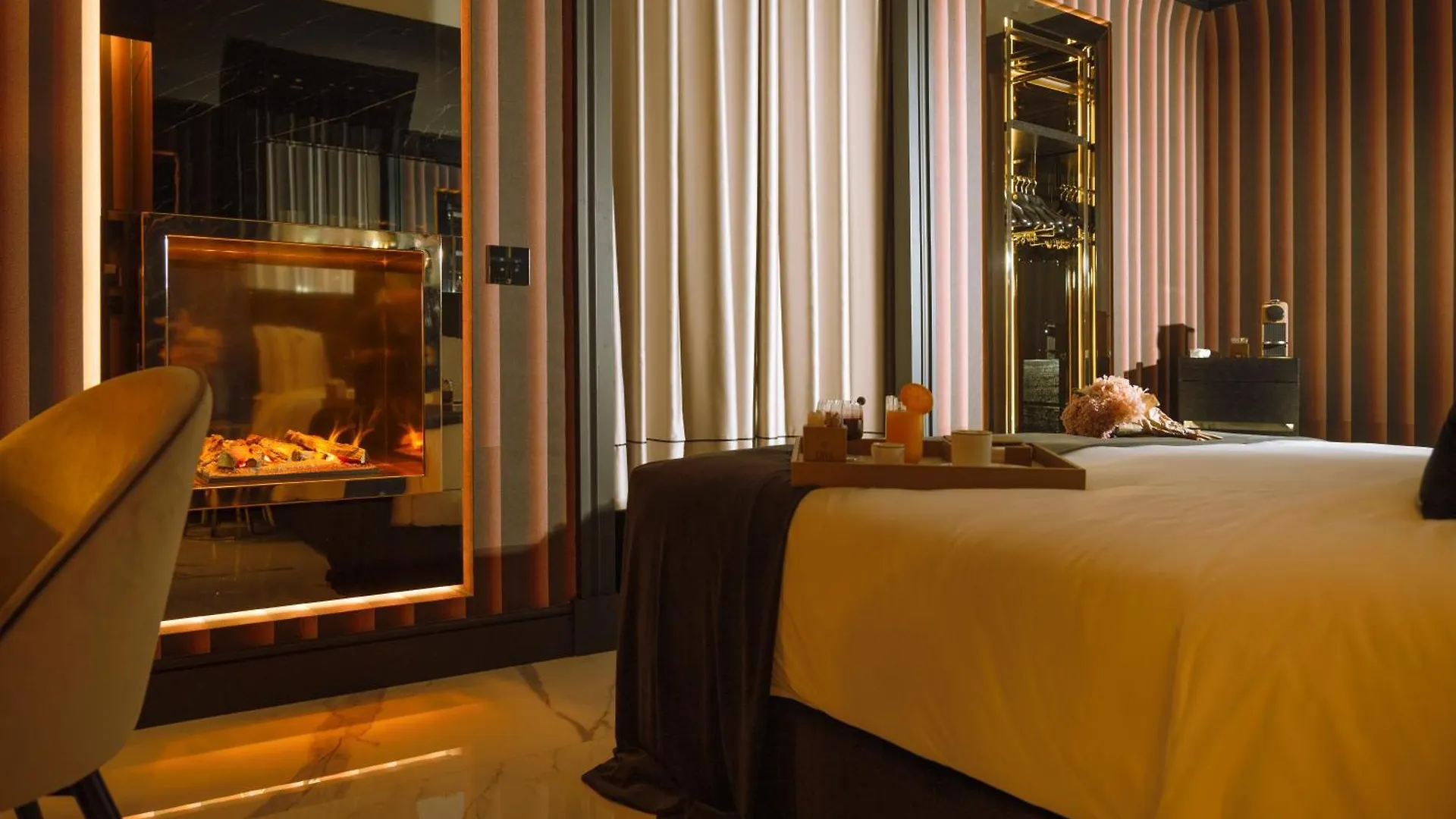 Bra Hotel Bari 5*,  Italy